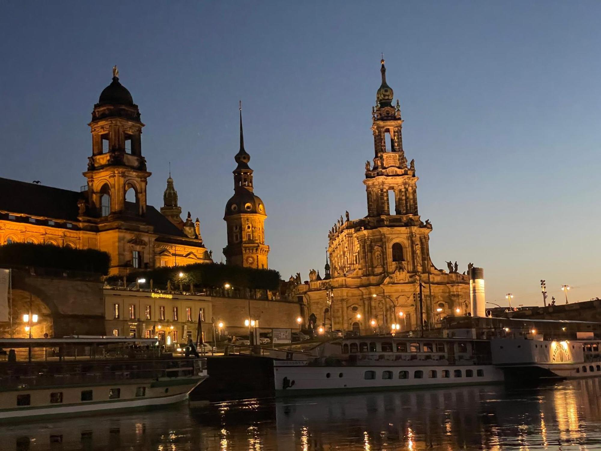 Ferienwohnungen Landeskrone Dresden Buitenkant foto